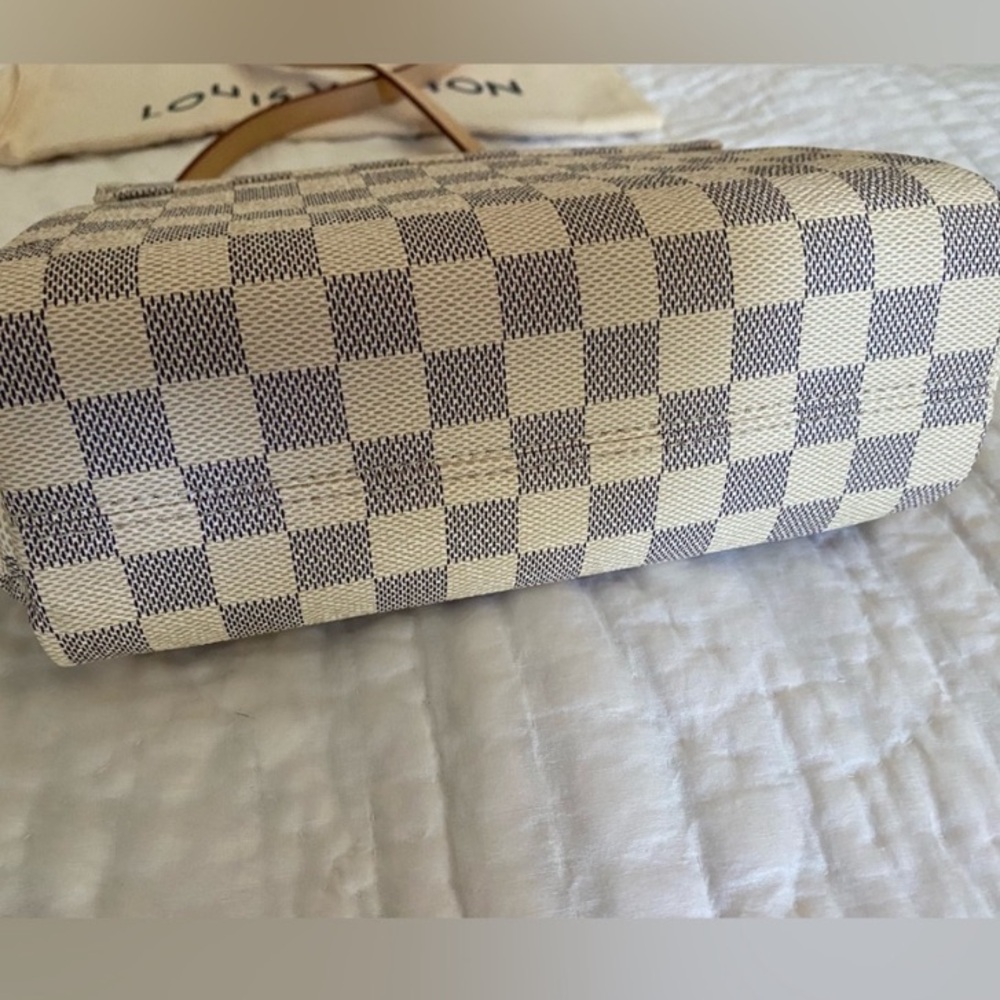 100% Authentic Louis Vuitton Croisette New with dust bag ***Rare Find - Picture 9 of 10
